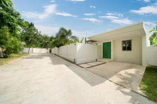 3 Bedroom Villa with Private pool - - 6