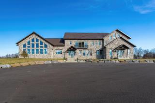 Huge Equestrian Estate Indoor Pool, Theater, Game Rm - Schoharie - 0