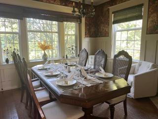 Shaughnessy Gem- Historic Villa- 5 BR 3 BA- Near attraction - Vancouver - 0