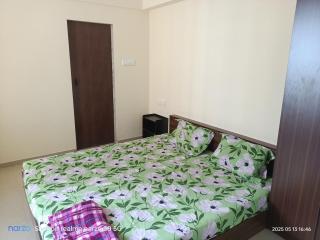 Bed And Breakfast At Pushpanjali Residency Phase 3 Ghodbunder Road Thane West - 9