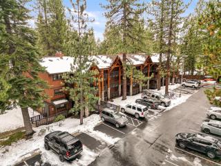 Sierra Pines Retreat - Sleeps 6 - Incline Village - 4