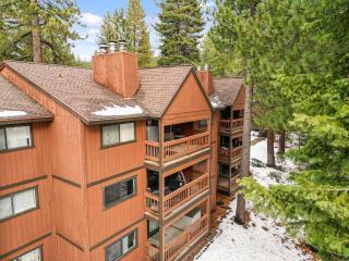 Sierra Pines Retreat - Sleeps 6 - Incline Village - 2