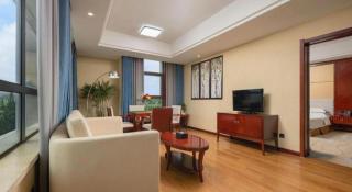 Huayang New Century International Hotel - 1