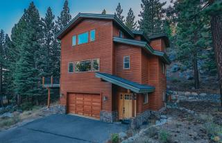 The Elevator House - Sleeps 10 - Stateline - 6