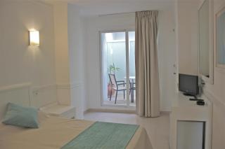 Hostal Brisa Marina - 1