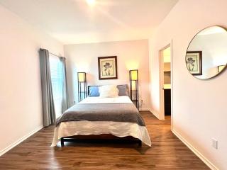 Bright Four Bedroom Bastrop Home - Bastrop - 8