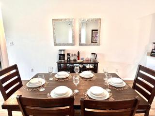 Bright Four Bedroom Bastrop Home - Bastrop - 7