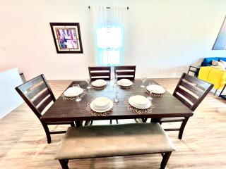 Bright Four Bedroom Bastrop Home - Bastrop - 6