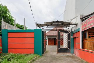 RedDoorz Syariah at Kampung Sawah Jatimurni Bekasi - 6