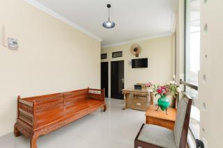 RedDoorz Syariah at Kampung Sawah Jatimurni Bekasi - 2