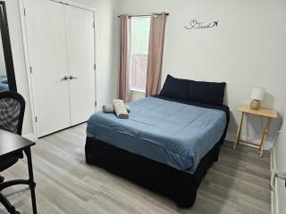 Serenity Home Near Downtown & Airport - Austin - 1
