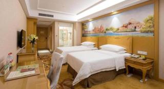 Vienna Hotel Shenzhen Longhua Good Day - Shenzhen - 4
