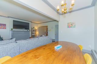 Massive 5BD/4BA 3-Story Duplex @ Downtown Albany - Albany - 5
