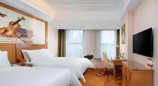 Vienna Hotel Zhengzhou Only Henan Movie Town - Zhengzhou - 9