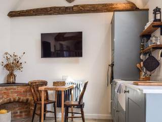 Maisies Stable - Wolston - 9