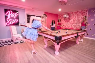 That Pink Disco House By The Cohost Company - Yucca Valley - 7