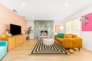That Pink Disco House By The Cohost Company - Yucca Valley - 5