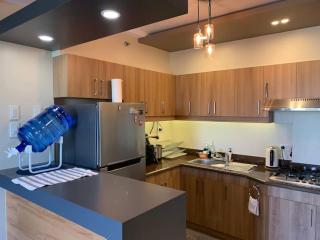 Mirea Residences TJ's Crib 3 Bedroom with Parking - Manila - 4