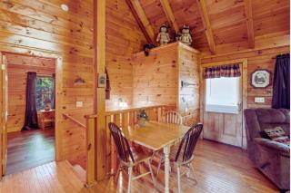 Backwoods Secluded Cabin Escape For 8 Guests - Pigeon Forge - 3