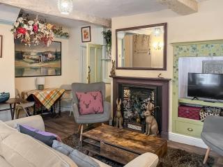Robins Nest - Leek - 9