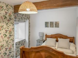 Robins Nest - Leek - 1
