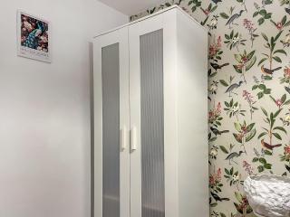 Robins Nest - Leek - 6
