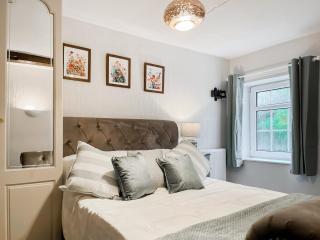 Robins Nest - Leek - 5