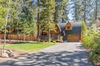 Canoe Cabin I Sleeps 8 I Hot Tub I Pet Friendly - Incline Village - 5
