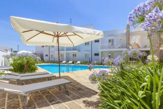 Lucrezia Apartment - Piscina & Parcheggio Gratuito in Salento - Santa Maria al Bagno - 0