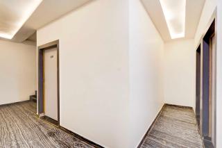 Hotel O Vrishti Residency - Noida - 9