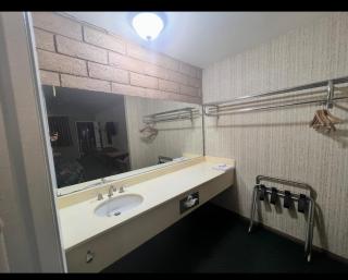 Circle Inn Hotel - Jurupa Valley Riverside 60 Fwy - Riverside - 2