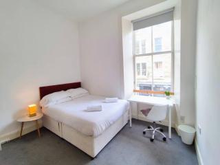 Magic of Meadows 4 Bedroom Spacious Flat - Edimburgo - 4