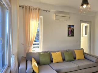 Resort Apartment Near Lalzit Beach - Lalzit Bay - 0
