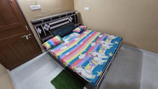 Deva Guest House - Ayodhya - 9