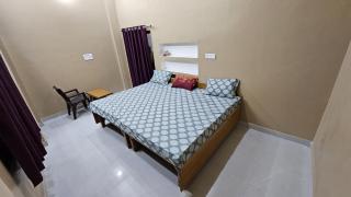 Deva Guest House - Ayodhya - 0