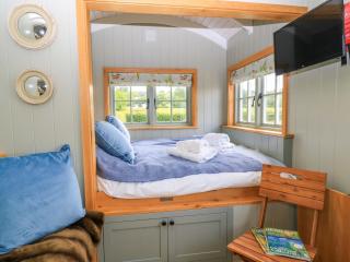 Goose Whistle Hut - 5