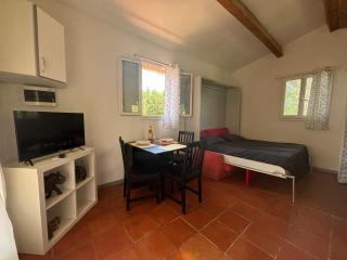 Studio terrasse - Villecroze - 3