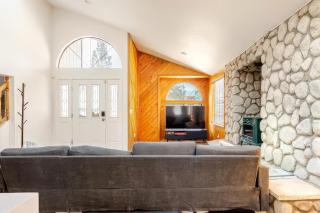 Le Serenity Cabin, Hot Tub, Game Room Pool Table - Sugarloaf - 3