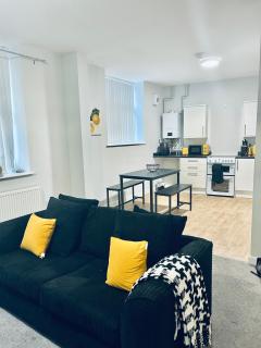 Rochester - Luxury Flats Near Castle, Strood - Medway 1 or 2 Bedroom - 6