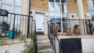 Wembley Stay - Walk to Stadium, Arena & Designer Outlet - 2
