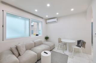 Unique house with hongdae area 2r with livingroom - 8