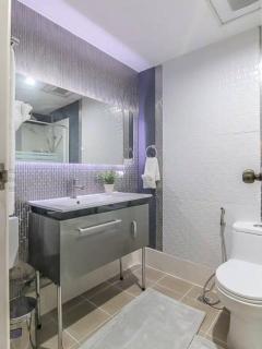 BGC Urban Studio Prime Spot, Walk to Everything - Manila - 7