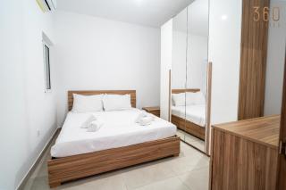 Peaceful Seafront 3BR Apt with Balcony by 360 Estates - Birżebbuġa - 9