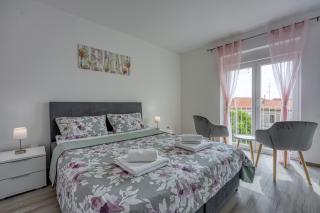 Apartment Emi - Poreč - 0