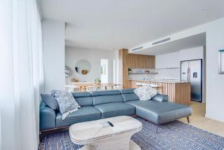 Luxury Palm Beach Getaway - 6