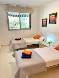 APARTAMENTO EN LA PINEDA y PARKING - 3