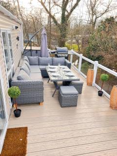 Jasmine Corner - entertainment passes included - message for longer stays - Ringwood - 0