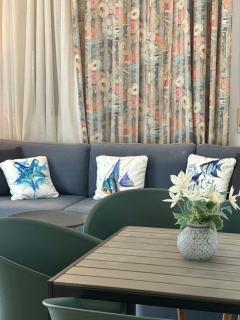 Flower Sea View Apartment - Sarandë - 9