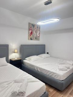Flower Sea View Apartment - Sarandë - 1