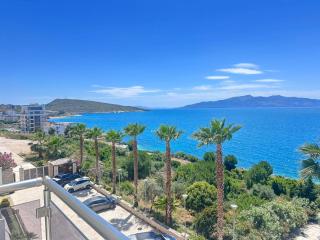 Flower Sea View Apartment - Sarandë - 0